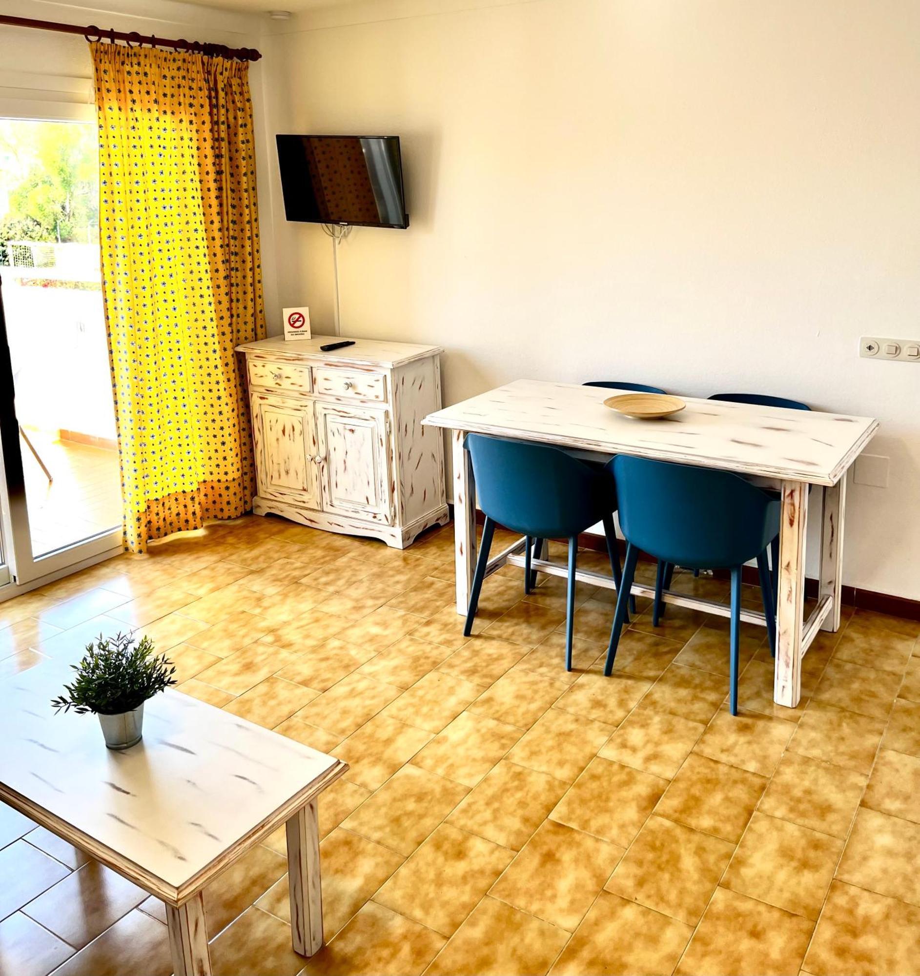 Apartamentos Cristina Cala Millor  Extérieur photo
